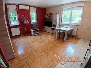 Prodajemo stan- Bulevar Evrope, Novi Sad